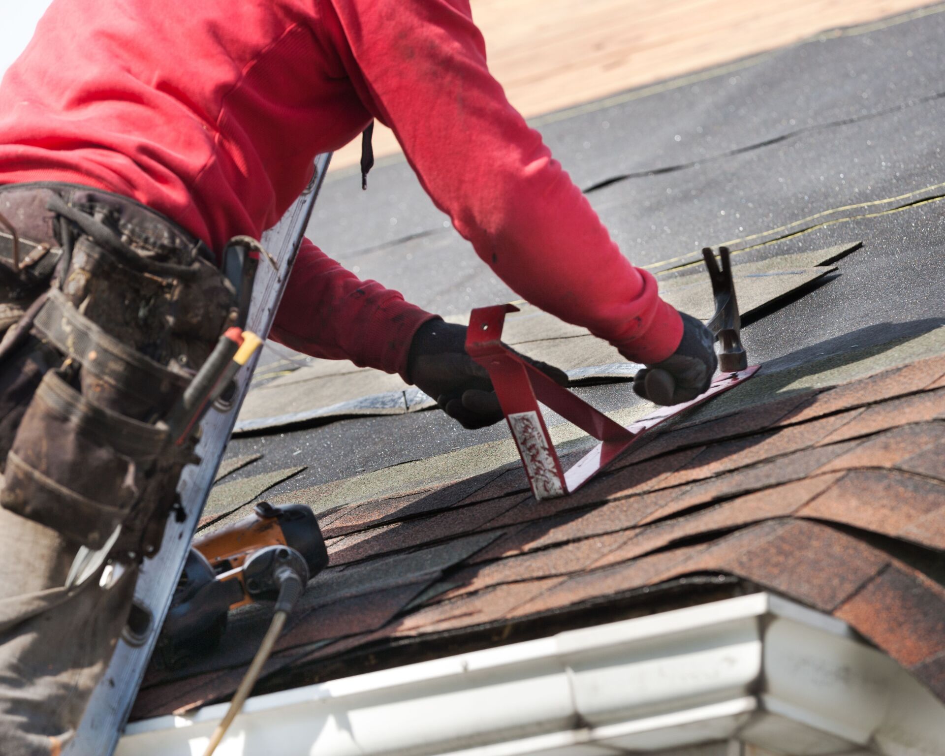 Making roof repairs in Sittingbourne with new felt layer
