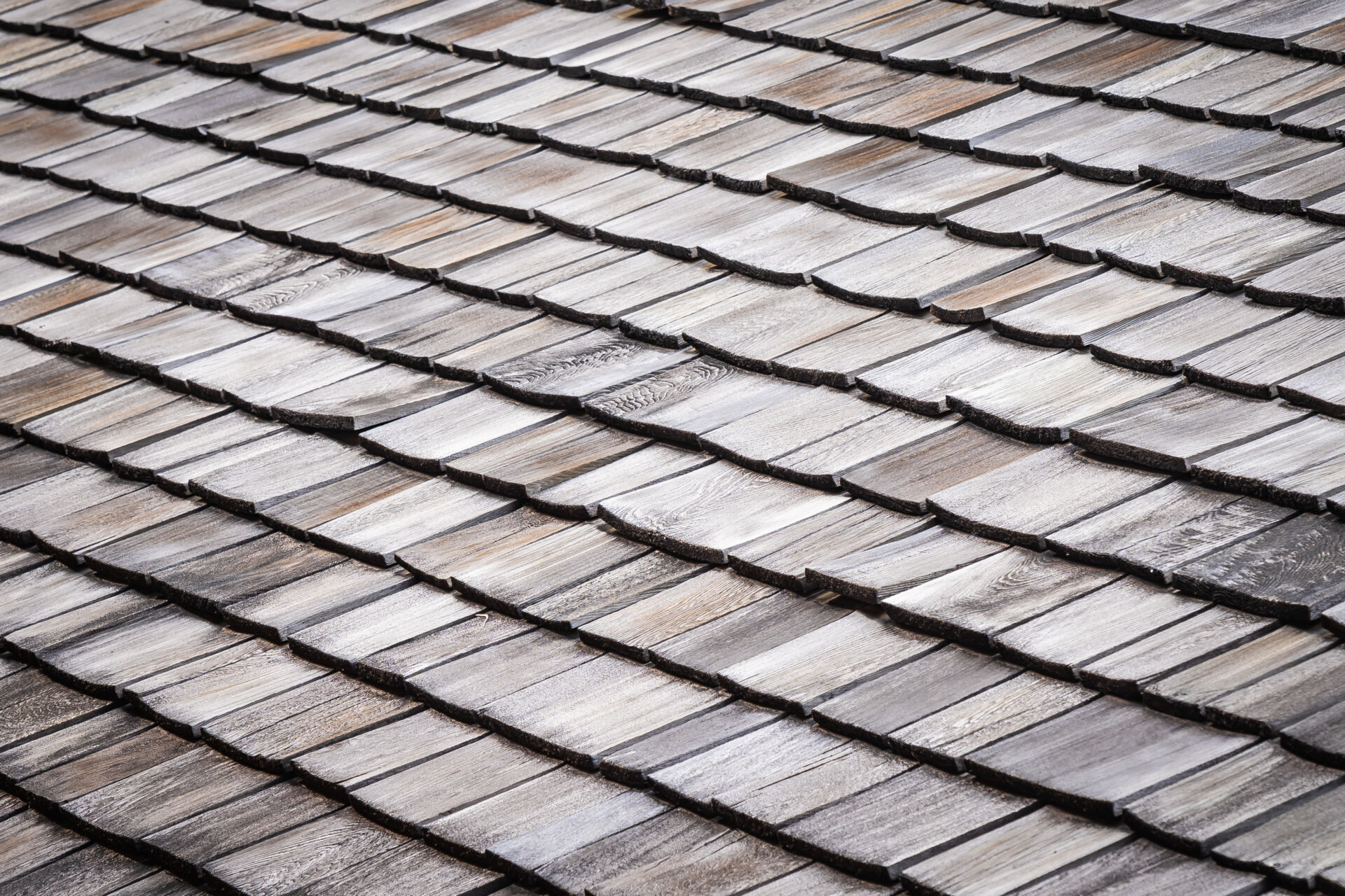 Wooden roof tiles